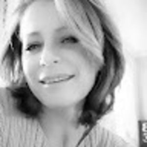 Meet your Posher, Dena